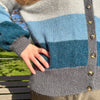 

Brede Striber - Kort vest
6