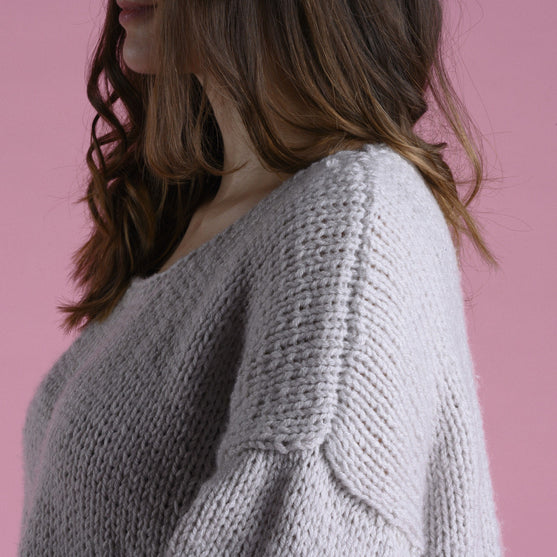 

Thea - Sweater
6
