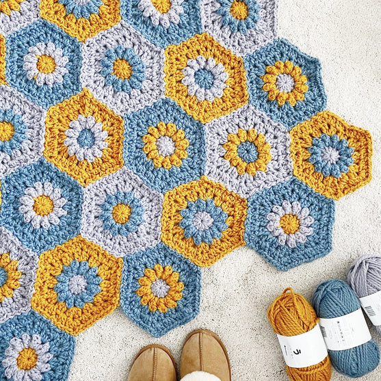 

Oopsie Daisy Hexagon - Plaid
4