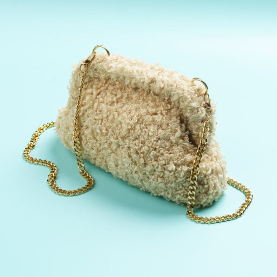 

Chloe - Clutch
5