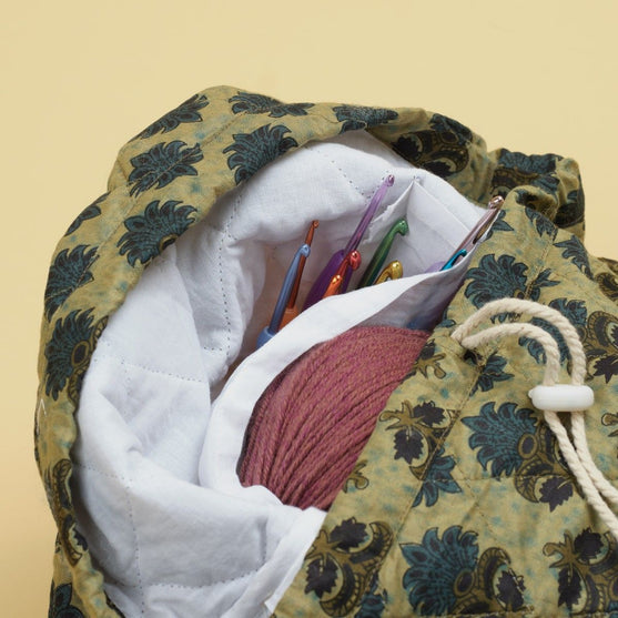 

Gequilte cylinder schoudertas - Hobbii
2