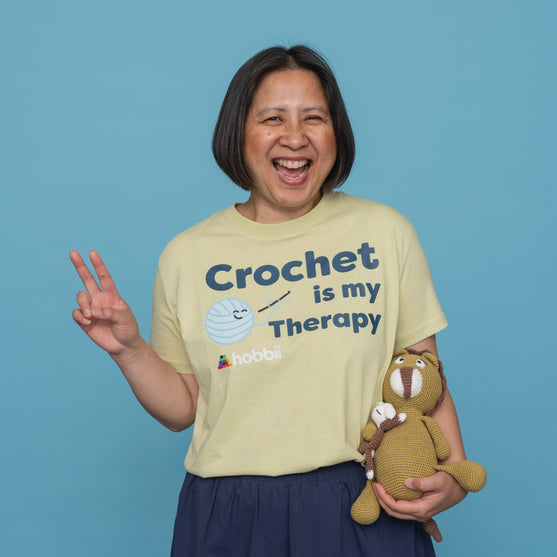 

Therapy T-shirt - Yarniis (Limited Edition) - Hobbii
4