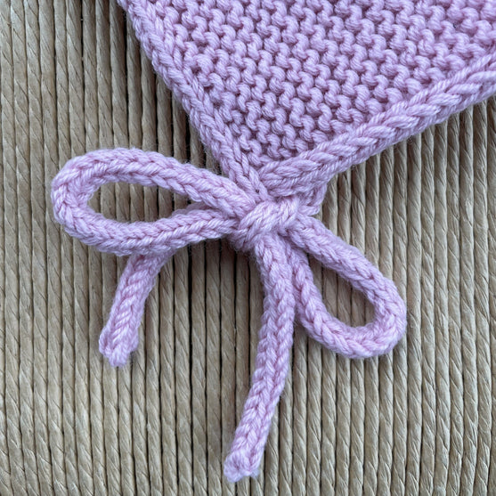 

Ultra Easy Bonnet - Baby Mutsje
4