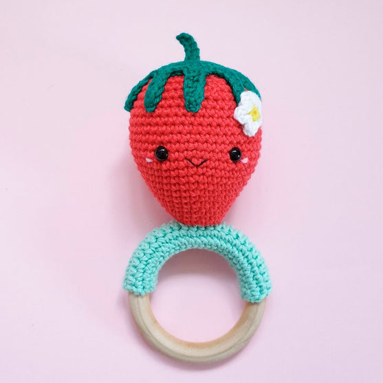 

Kawaii Aardbei - Rammelaar
1