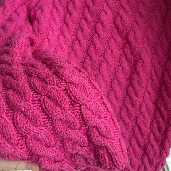 

Easy Cable Sweater - Trui
4