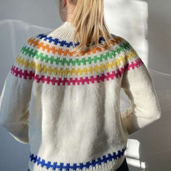 

Easy Edgy Sweater - Trui
3