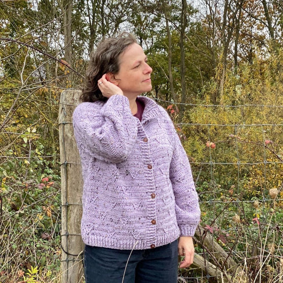 

Wisteria - Vest
3
